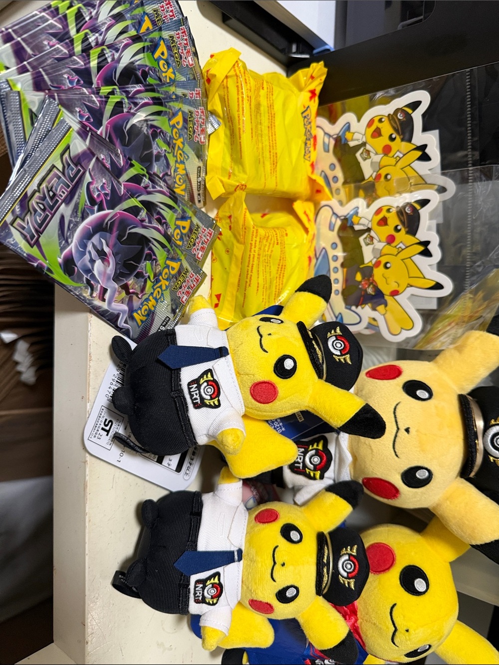 Pokémon Pikachu Plush Set with 140 Japan Pokemon B-sides stickers